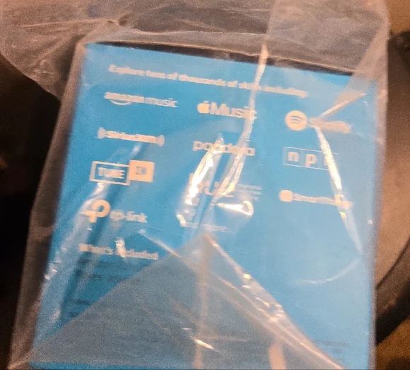 Amazon Echo Dot Alexa Never Used Or Hooked Up - Picture 7 of 7